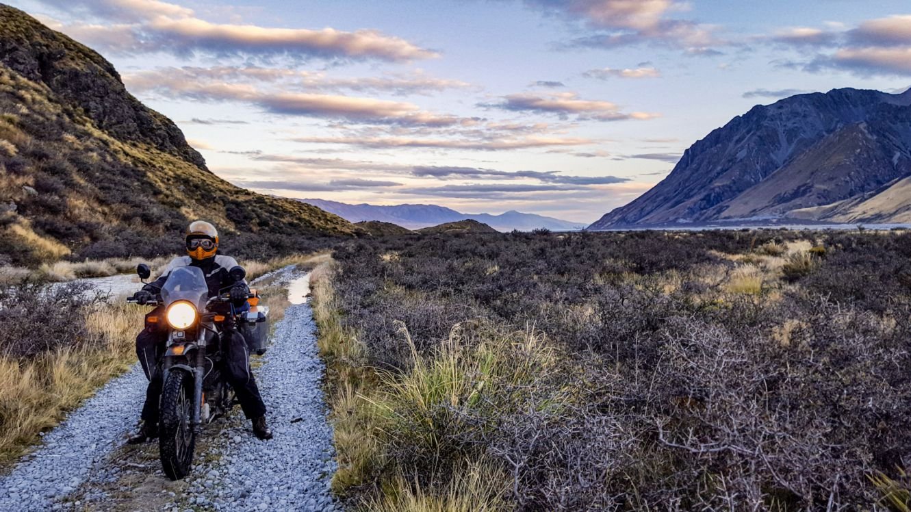 Travel with No Country Man